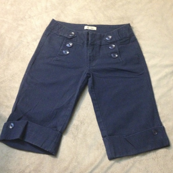 🚫SOLD🚫Navy, BeBop, stretchy Bermuda shorts