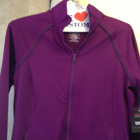 Nwt Danskin plum zip up workout jacket - Picture 2 of 3