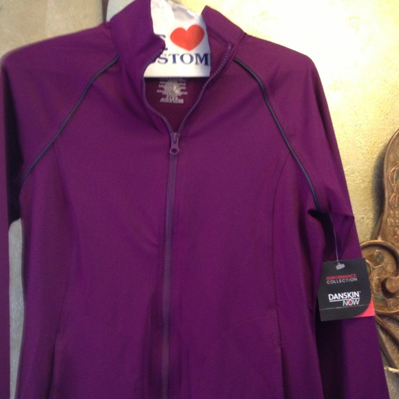 Nwt Danskin plum zip up workout jacket - Picture 3 of 3