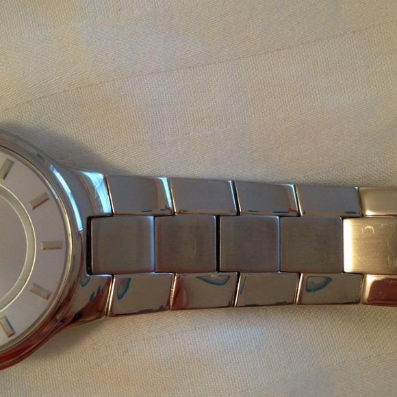 Men's Watch - Picture 4 of 4