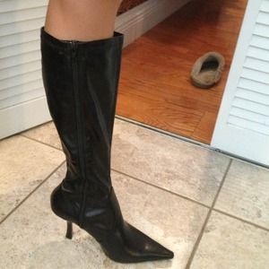 💥SOLD💥 Additional photos of faux leather boots