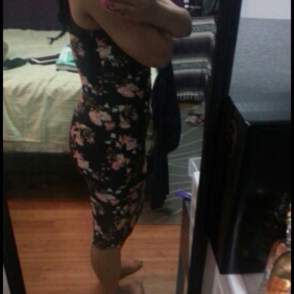 Sold - Picture 3 of 3