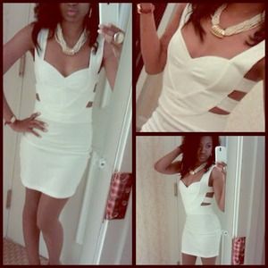 Dresses - 🚫sold on eBay 🚫White Caged back bodycon dress Dresses - 🚫sold on eBay 🚫White Caged back bodycon dress