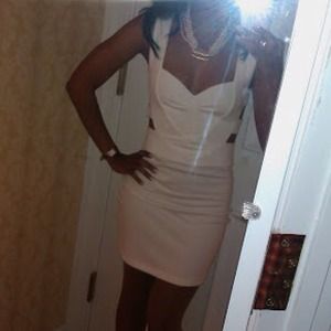 Dresses - 🚫sold on eBay 🚫White Caged back bodycon dress Dresses - 🚫sold on eBay 🚫White Caged back bodycon dress