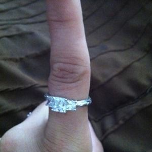 Beautiful TACORI 3 stone cz .925 ring