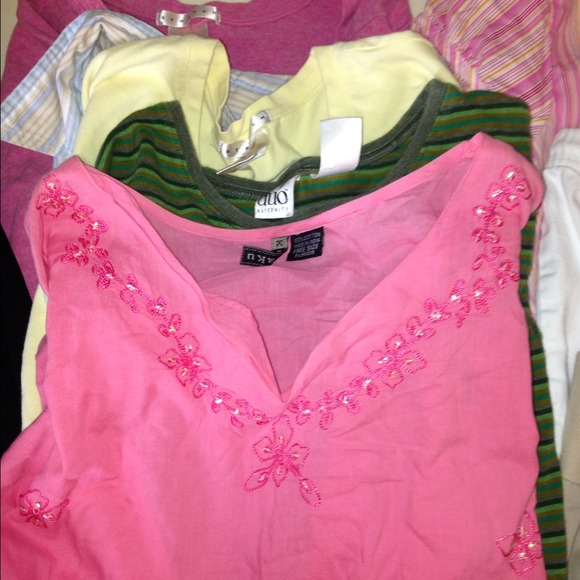 MATERnity CLOTHES - Picture 3 of 3