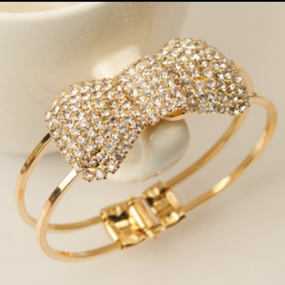 Crystal Bow Bracelet