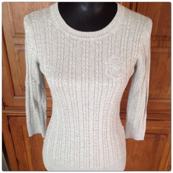 SOLD.  Tommy Hilfiger Sweater