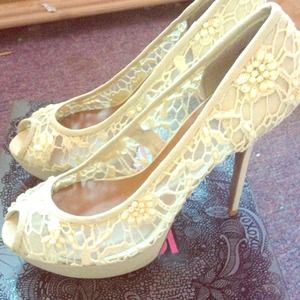 Mix No. 6 lace heels!