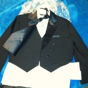 Tuxedo. Fovger brand. Boys size 12
