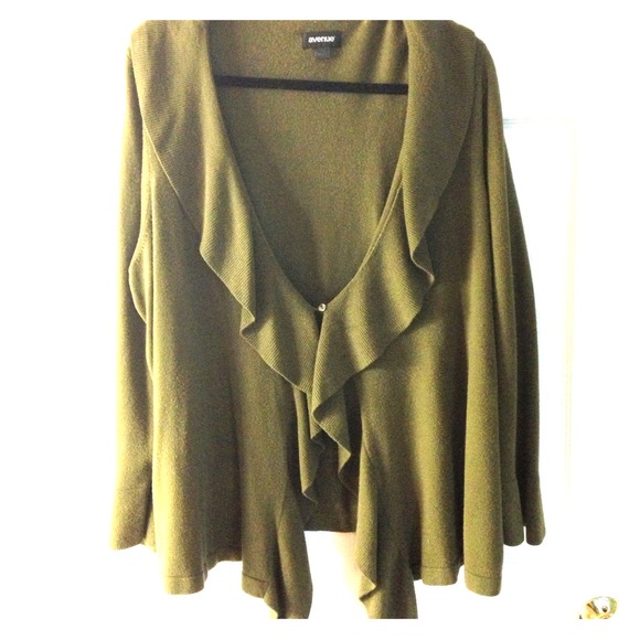 Plus size dark green sweater waterfall💥reduced💥