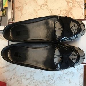 Bundle for @lelary Authentic Coach Flats&wallet