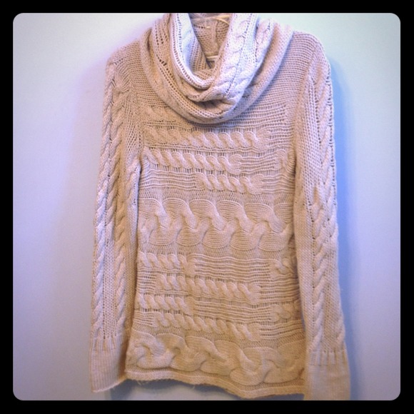 ❌❤️BUNDLED❤️❌banana republic cowl neck sweater