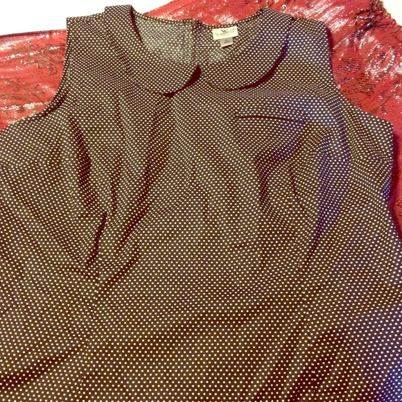 Sold Worthington Polka Dot Top With Peter Pan