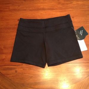 Lulu Reverse Groove Short (Reversible)