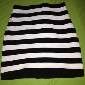 Express striped bandaged skirt