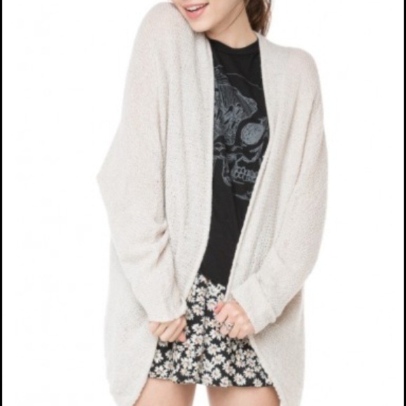 Brandy Melville Sweaters - *Brand new* Brandy Melville Caroline sweater!