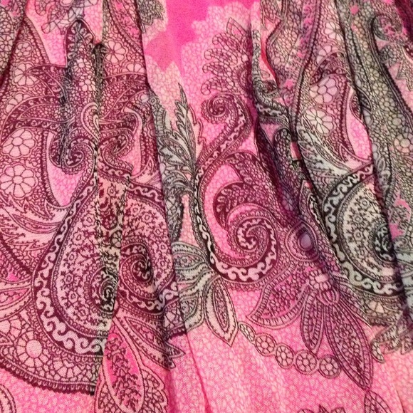 Pink blouse - Picture 2 of 4