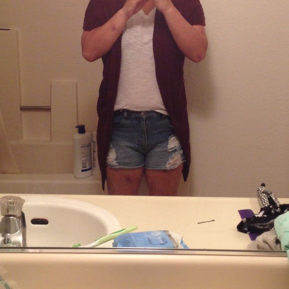 ❌Sold❌Crochet vest - Picture 3 of 3