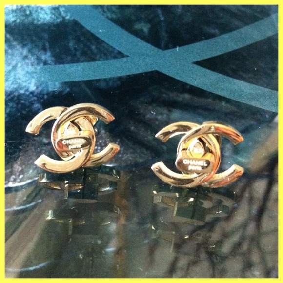 💥Turn-Lock Earrings SALE💥 Lowest Price Ever!!!!!