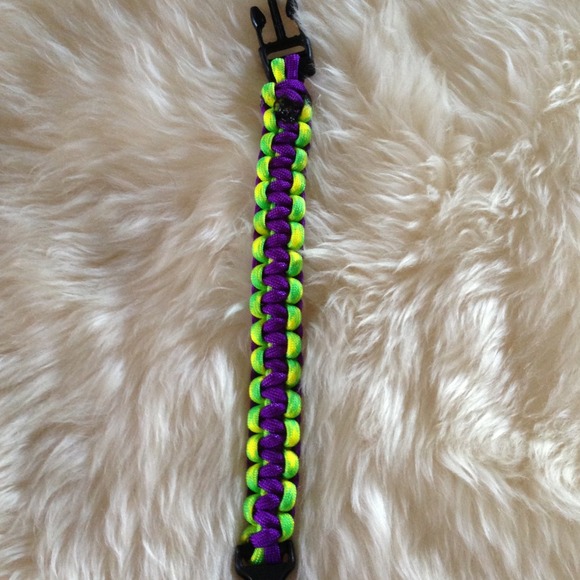 Paracord Bracelet (I have 3 other colors)