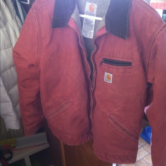SOLD Womens carhartt jacket