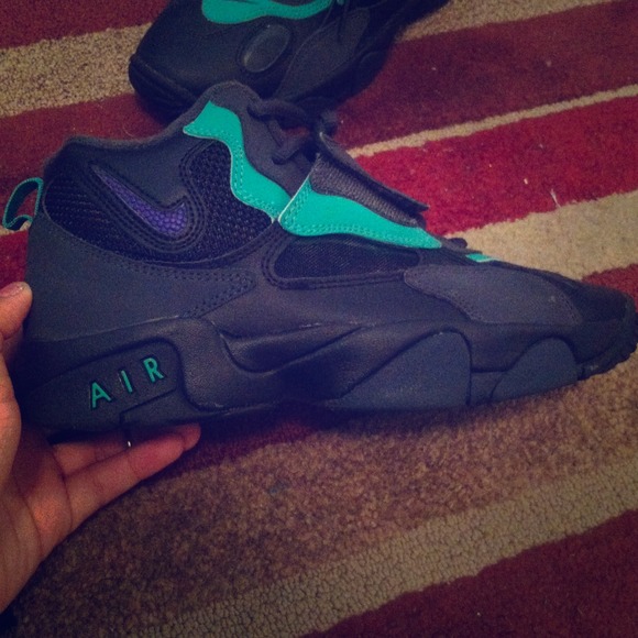 Diamond turf nikes 5.5Y
