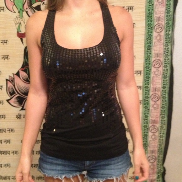 Sequence racer back top