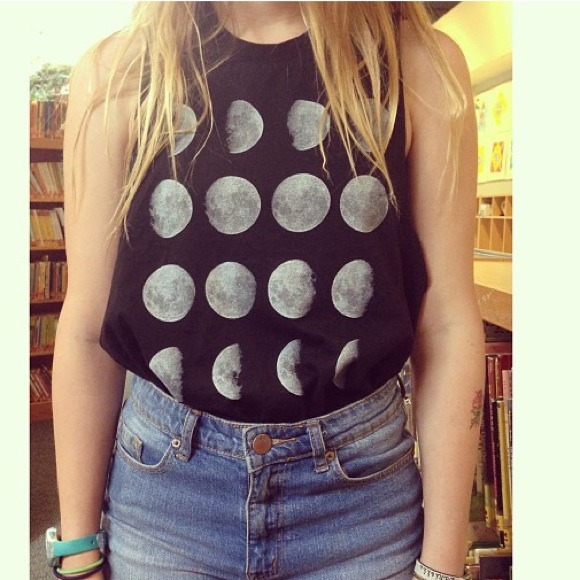 Brandy Melville Sadie moon shirt