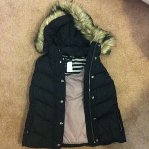 Faux fur gap vest!!