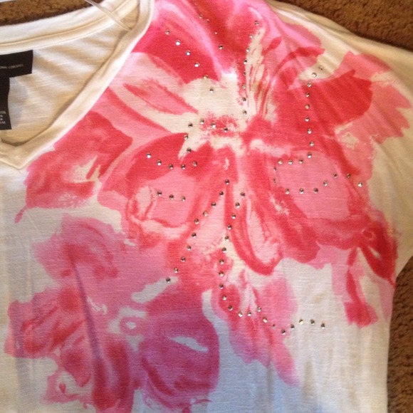 Tee - Picture 2 of 3