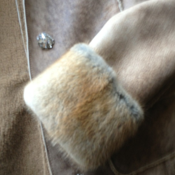 ๐๐SALE๐ 5x HOST PICK ๐ DOLCE&GABBANA - Picture 4 of 4