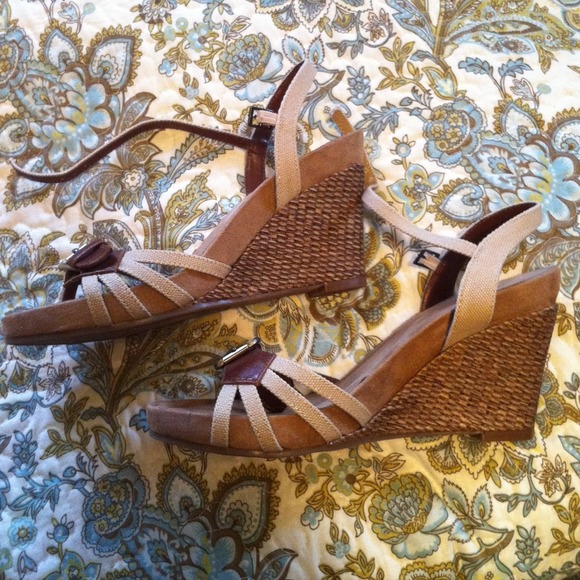 Aerosole Wedge sandals