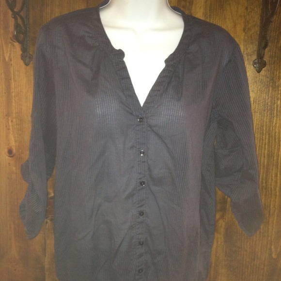 ***$5*** Sonoma button up Large