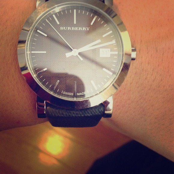 Burberry Watch🌟1/2 OFF ORIGINAL PRICE 🌟