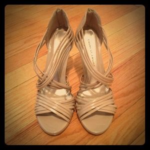 Chinese Laundry beige strappy sandal size 9.5
