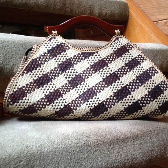 Bamboo purse . Mint condition.