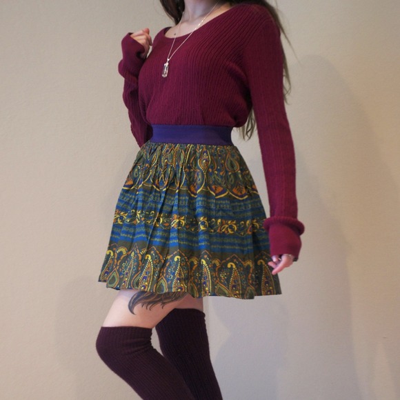 💔SOLD💔 Indie Patterned Skirt - Picture 2 of 2