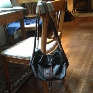 Tod's young label handbag HOLD