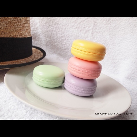 Macaroon lip balm (9g) - Picture 2 of 2