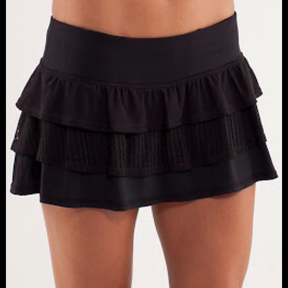 Lululemon Nothing to Hide run skirt