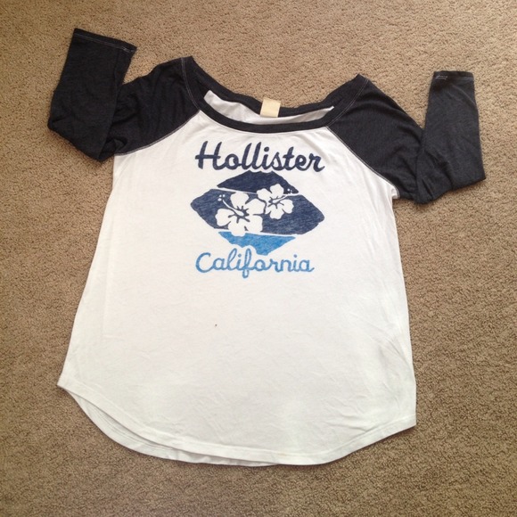 ❌SOLD❌Hollister shirt