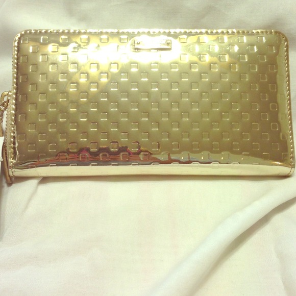 🚫SOLD🚫Gold Kate Spade wallet