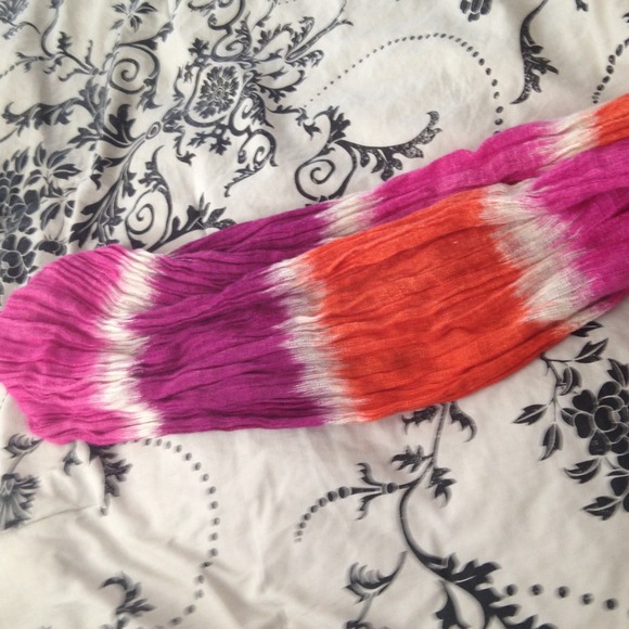 Scarf - Picture 3 of 3