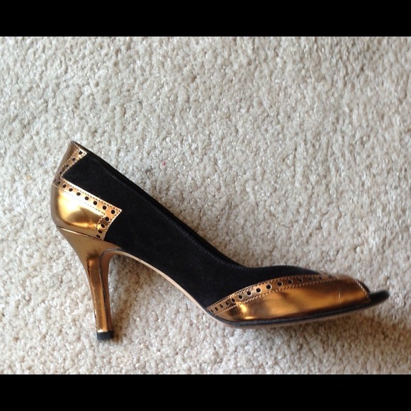 Gucci Shoes - 🎀HP🎀GUCCI Oxford Peep Toes