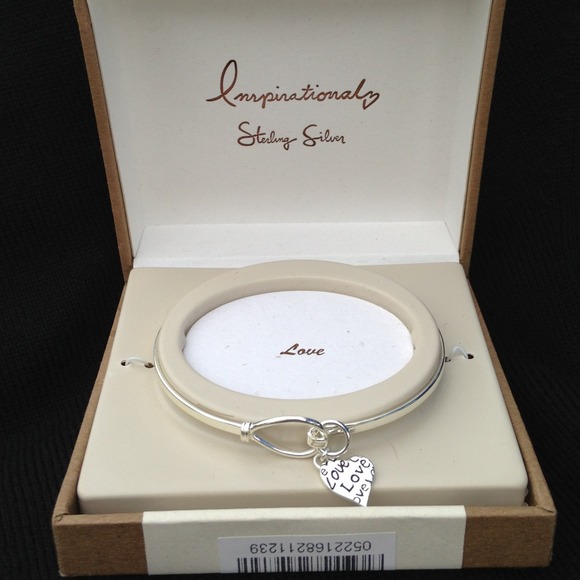 Jewelry - New STERLING SILVER Dangle LOVE HEART BRACELET