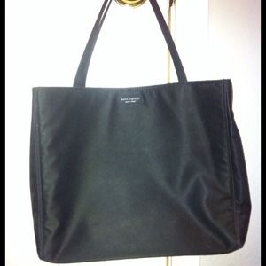 CLASSIC Kate Spade handbag