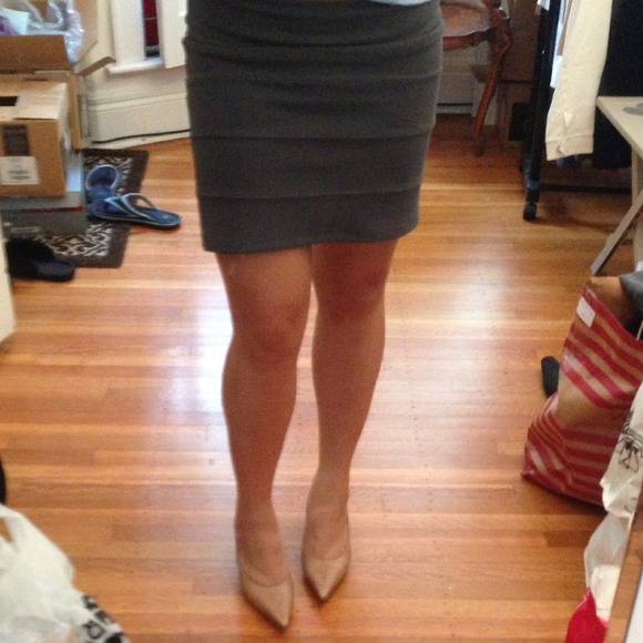 🚫sold in bundle🚫 gray bandage mini skirt