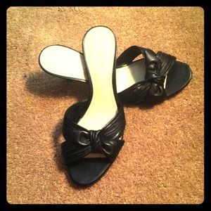 Stylish Black Bow Open-toe Heels