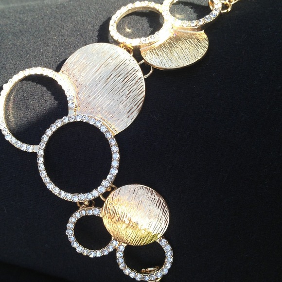 NEW Necklace. NWOT - Picture 4 of 4